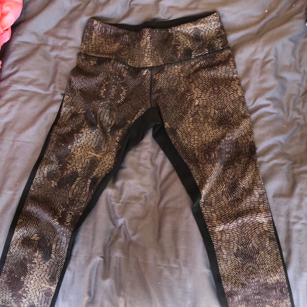 Lululemon cropped leggings